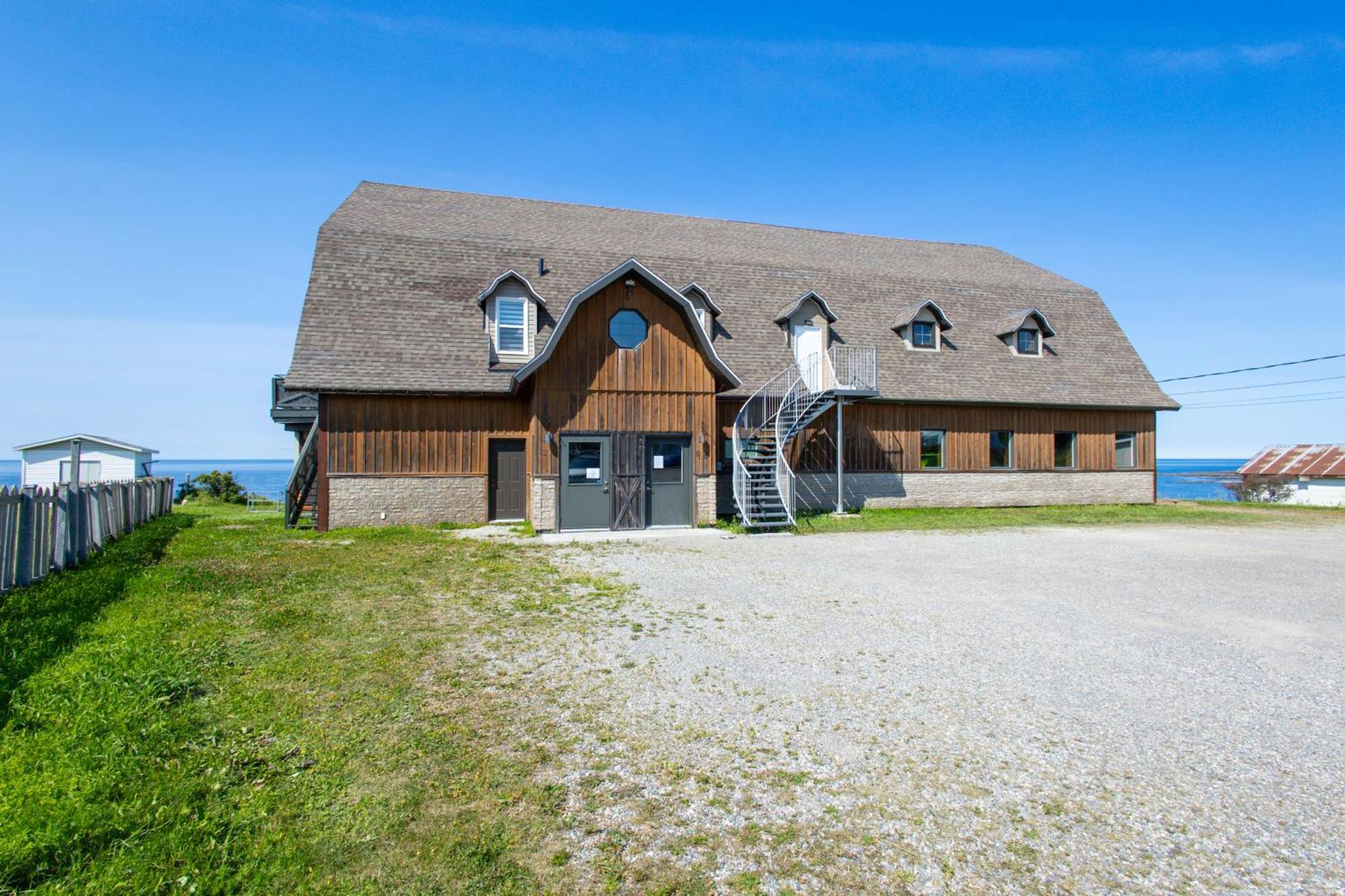 Hotel Domaine Du Recif Sainte Anne-des-Chênes Exterior foto